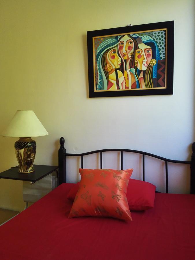 Happy To Mingle Airport Hostel Manila Paranaque City Экстерьер фото