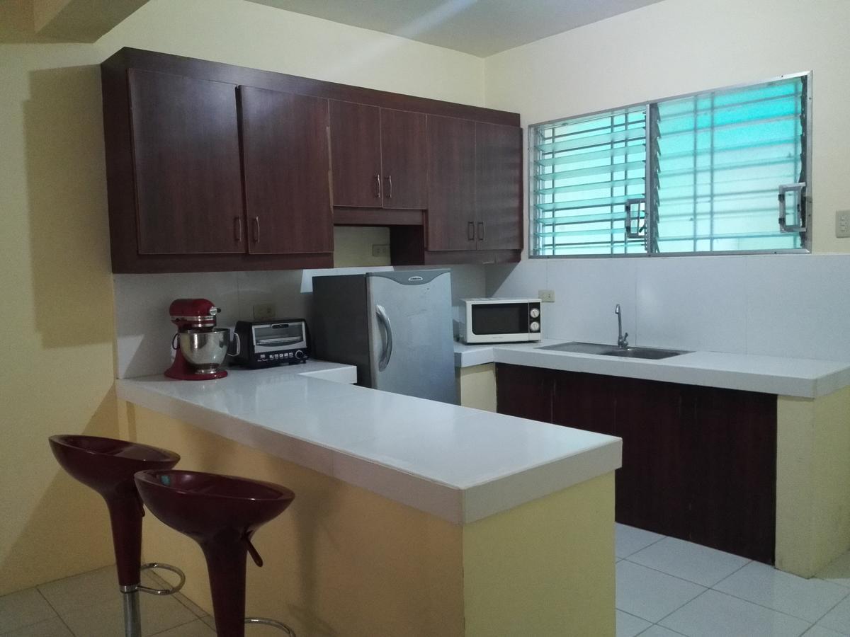 Happy To Mingle Airport Hostel Manila Paranaque City Экстерьер фото
