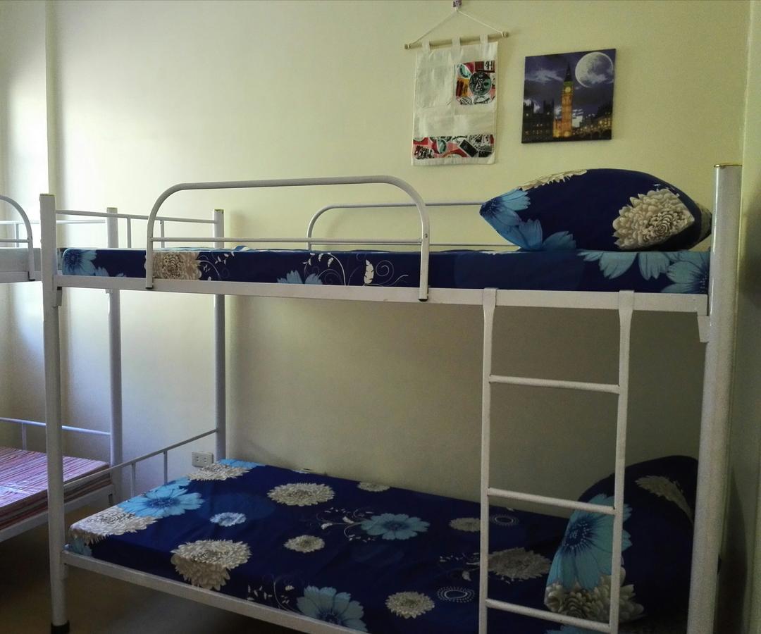 Happy To Mingle Airport Hostel Manila Paranaque City Экстерьер фото