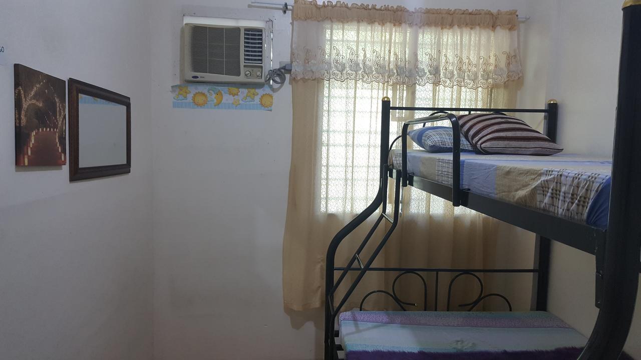 Happy To Mingle Airport Hostel Manila Paranaque City Экстерьер фото